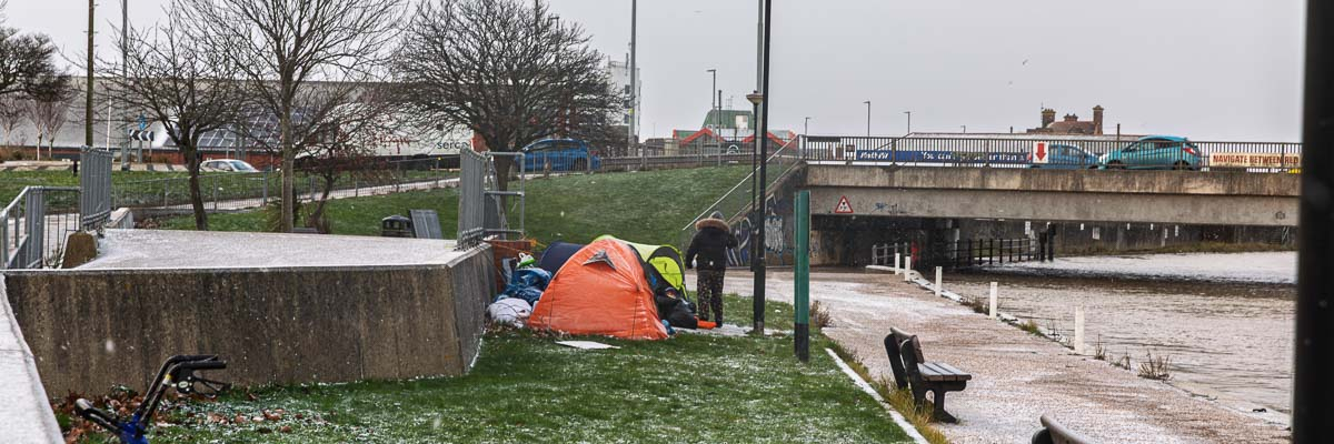 Homeless-tents-by-the-river5D4_1809-Ed